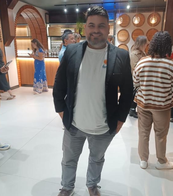 João - Consultor Pedagógico Premium